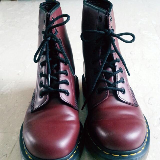 Dr. AirWair Martens Classics Original (With Bouncing Soles) , Women's Fashion, Footwear, Loafers Dr. AirWair Martens Classics Original (With Bouncing Soles) , Women's Fashion, Footwear, Loafers