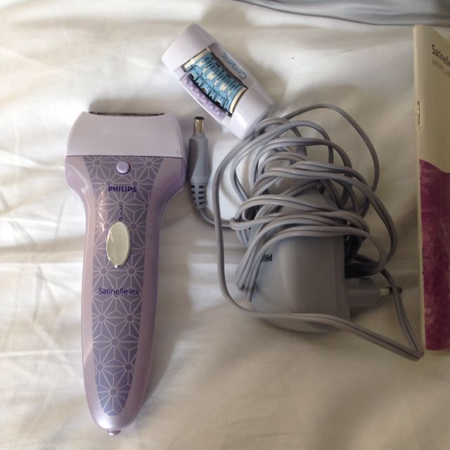 Philips Satinelle Ice Epilator Women S Fashion On Carousell