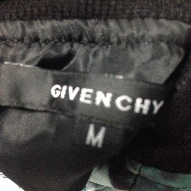 Givenchy inspired Jacket (Category: Coats, Jackets and Outerwear) located in Singapore. Submitted by wtml18 (Listing ID 1812938, Image 2). Description: .