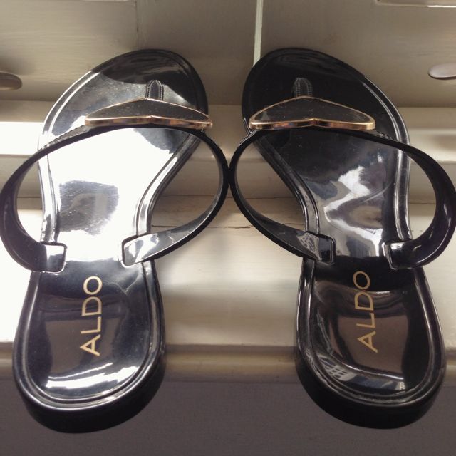 Aldo Black Patent Jelly Thong Flip flops