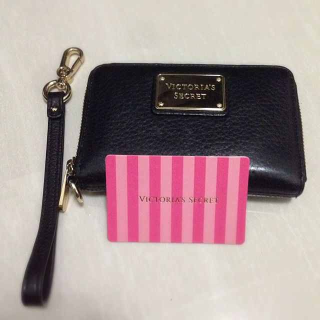 Victoria's Secret Wallet (black), Luxury, Bags & Wallets on Carousell