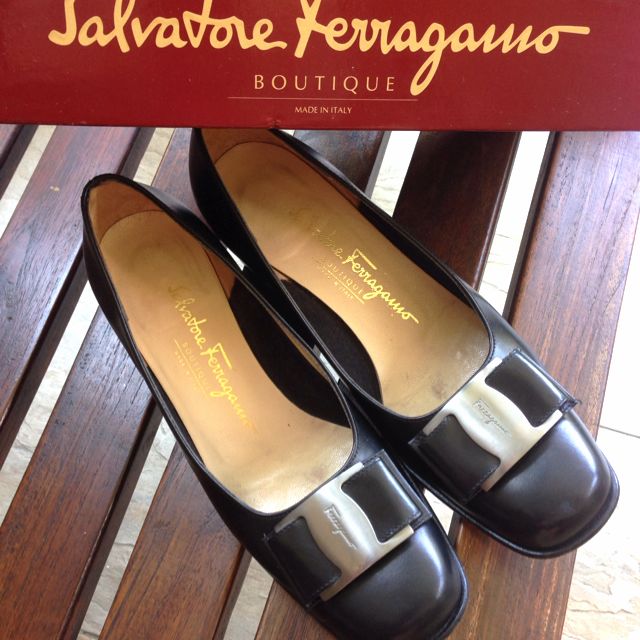 Ferragamo Carmen Black