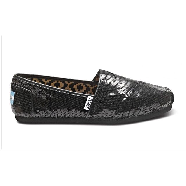 black sequin toms