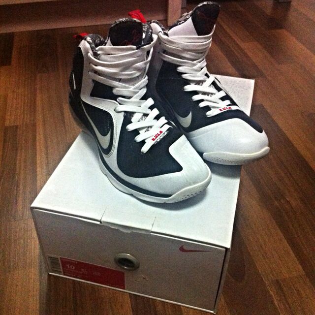 Lebron 9 freegums sales on feet