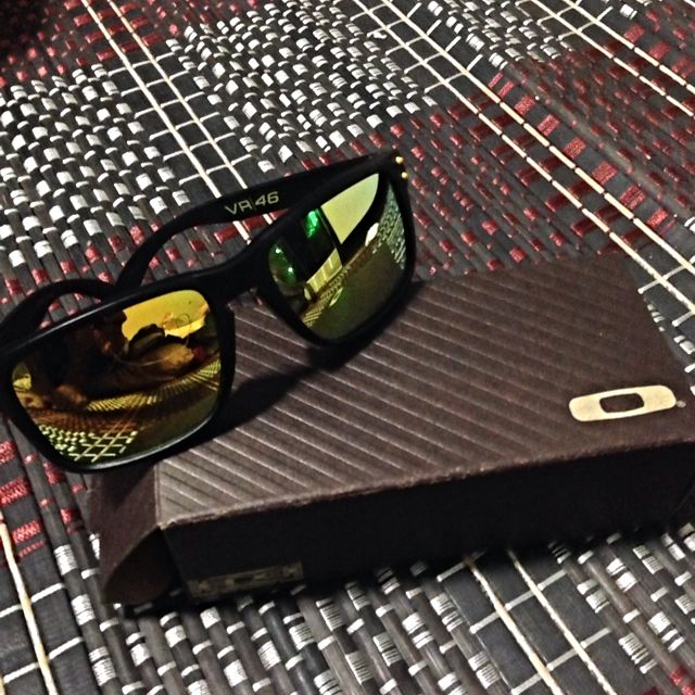 Oakley v46 shop