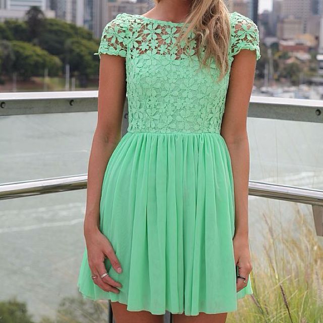 green lace cocktail dress