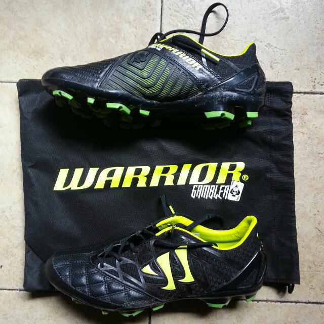Warrior gambler clearance football boots