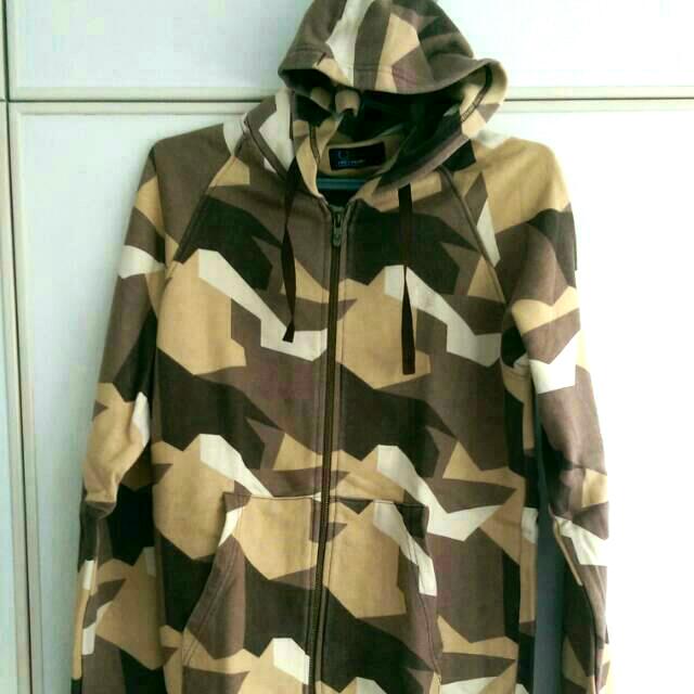 fred perry camo sweatshirt