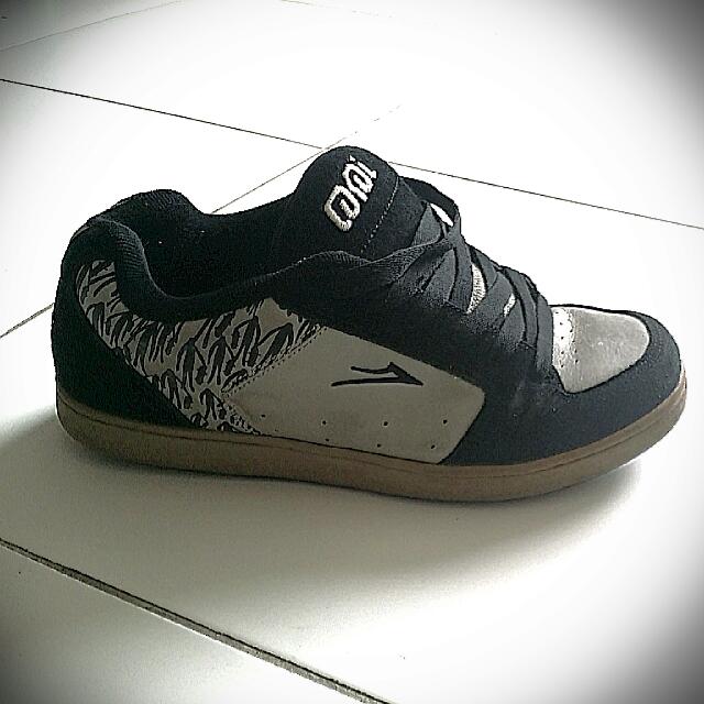 Vintage Skateboard Shoe, Men's Fashion, Footwear, Dress Shoes on Carousell