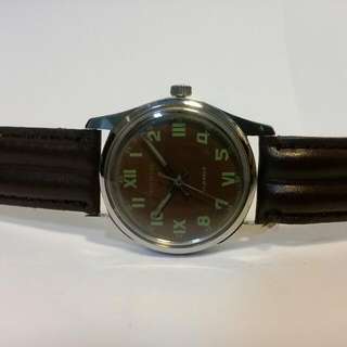 (Category: ) located in . Submitted by vintage.watch.shop (Listing ID 4174678, Image 1). Description: .