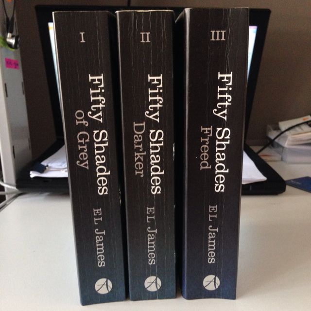 The Fifty Shades Trilogy Boxed Set El James Hobbies And Toys Books And Magazines Fiction And Non 