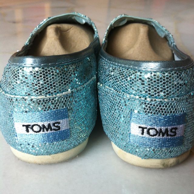 Blue glitter toms clearance