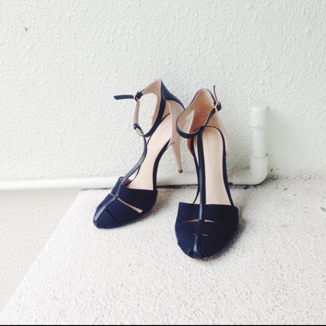 strappy slingback heels