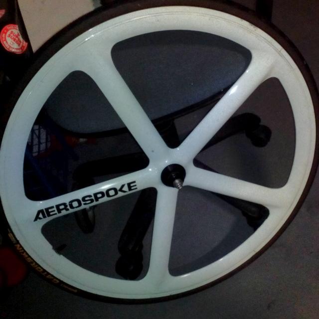 White aerospoke shop