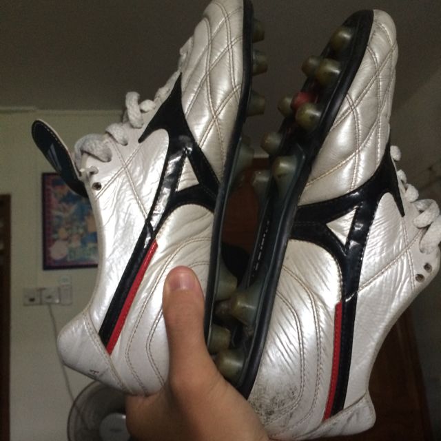 mizuno morelia ultra light