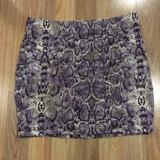 Snake print skirt supre outlet
