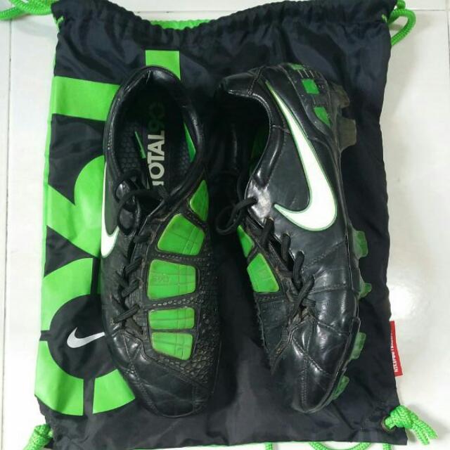 nike t90 trainers