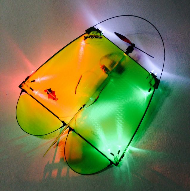 Remote Control Kite, Men's Fashion, Muslim Wear, Accessories on Carousell