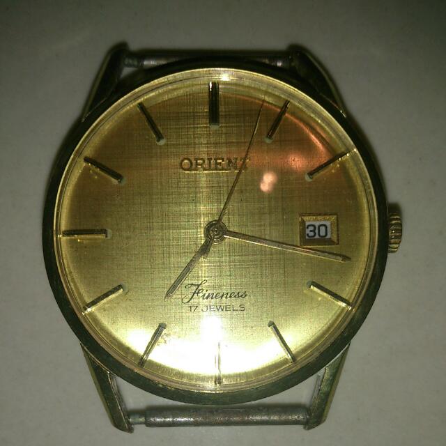 Orient manual outlet wind watch