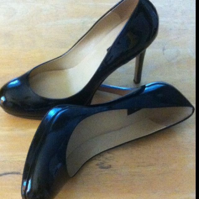 Ann taylor perfect pump store
