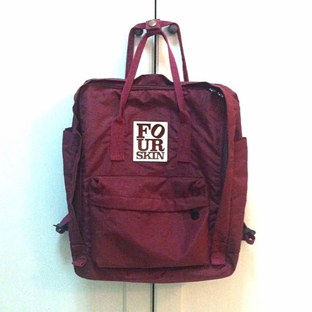 wine red kanken