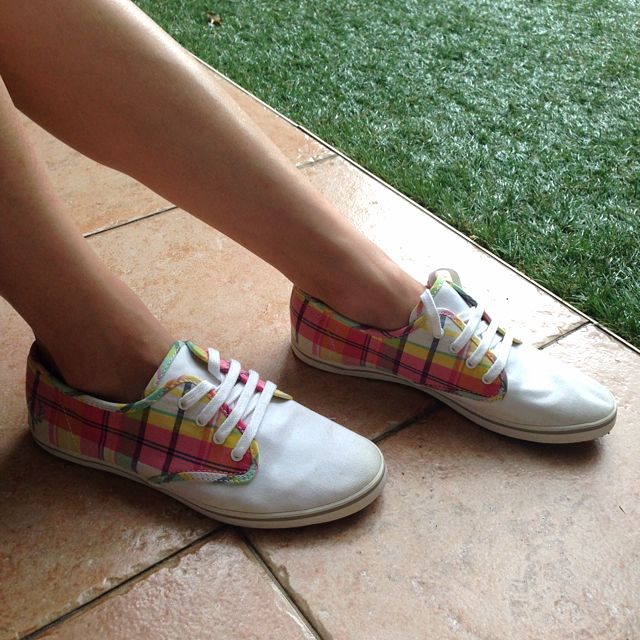 Fred perry canvas shoes womens 2025