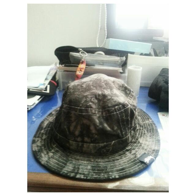 stussy tie dye beanie