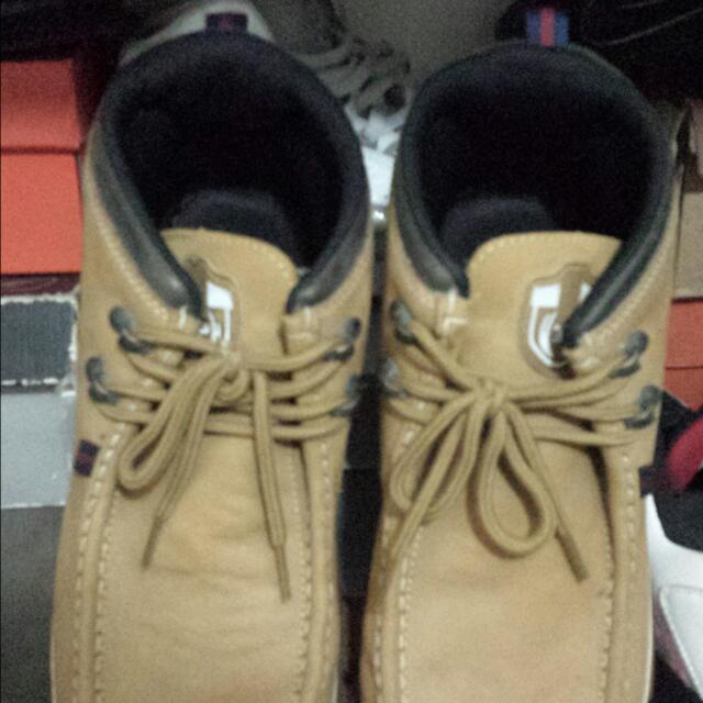 Phat farm boot