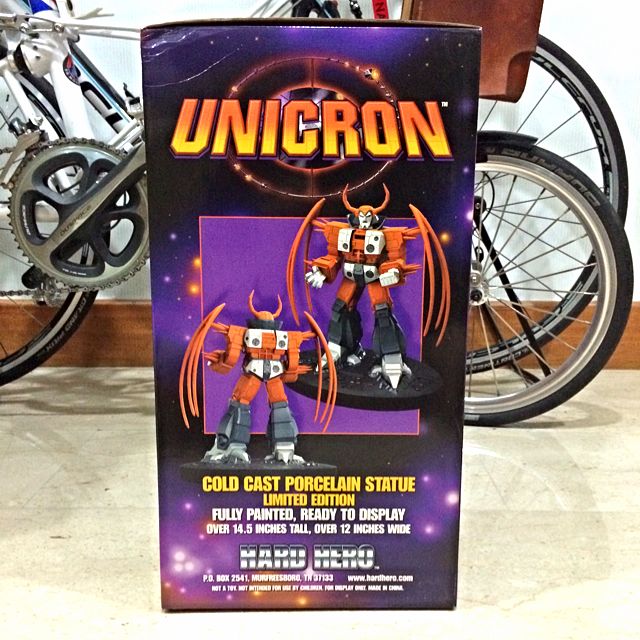 Transformers Hard Hero Cold Cast Porcelain Statue Unicron, Hobbies