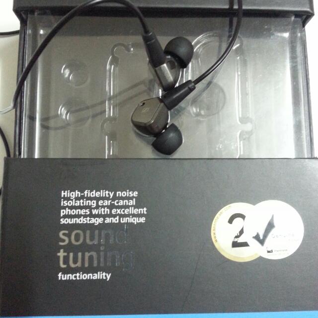 Sennheiser IE80, Computers & Tech, Parts & Accessories, Networking on ...