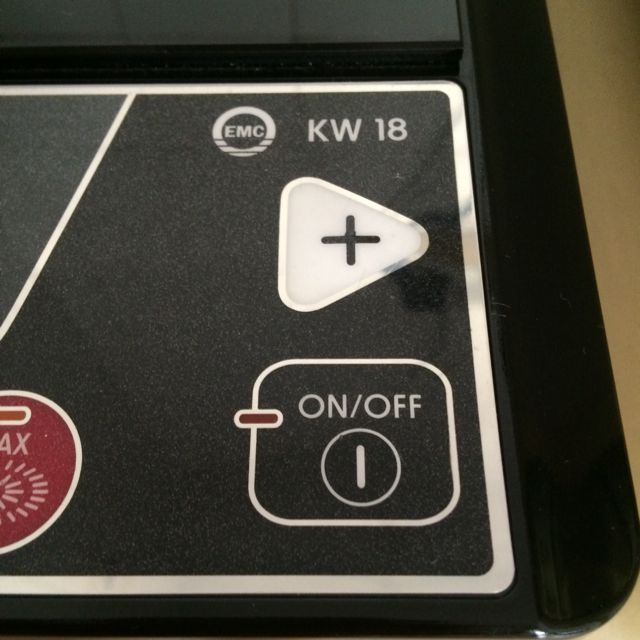 Buffalo Induction Cooker KW18, TV & Home Appliances, Kitchen Appliances