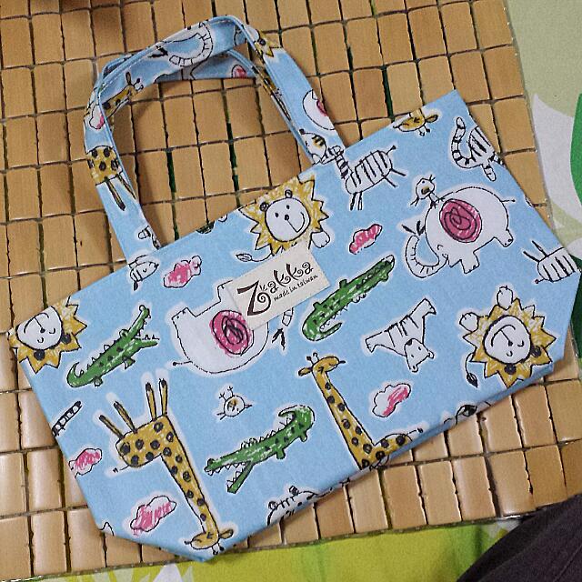 Brand New Made in Taiwan Zakka Waterproof Tote Bag, Women's Fashion