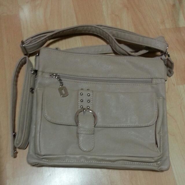 Sling Bag Gio Fiore Women S Fashion On Carou