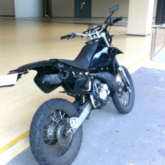 Dt 200 scrambler hot sale