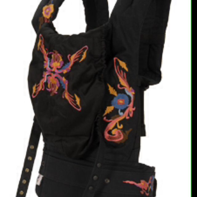 Organic embroidered ergo hot sale