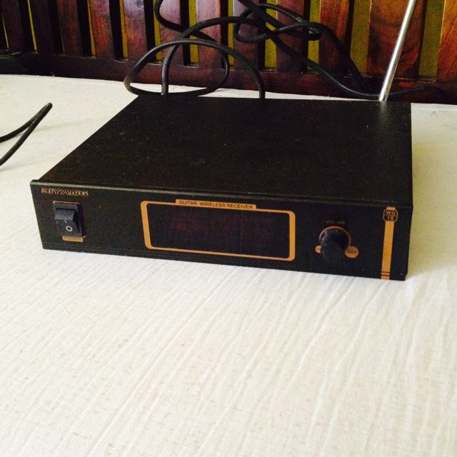 wireless guitar cable, Hobbies & Toys, Music & Media, Music Accessories