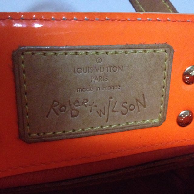 Louis Vuitton Neon Pink Monogram Vernis Limited Edition Robert Wilson Reade  PM Bag Louis Vuitton