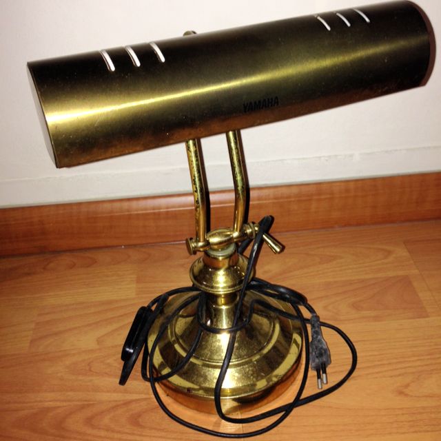 Yamaha deals piano lamp