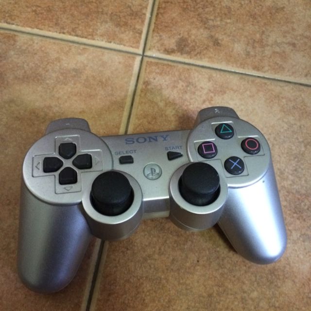 ps3 silver controller