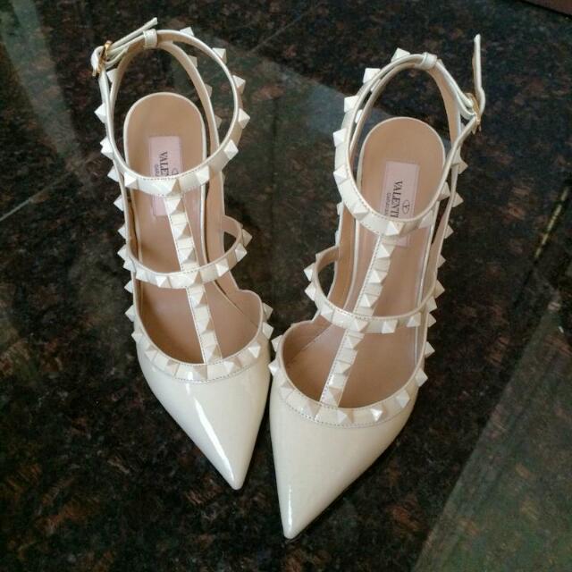 Valentino Shoes All Whote Patent Sz 39, Luxury, Sneakers & Footwear on ...