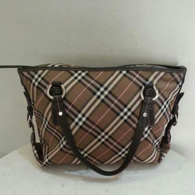 Authentic Pre-loved Burberry London 