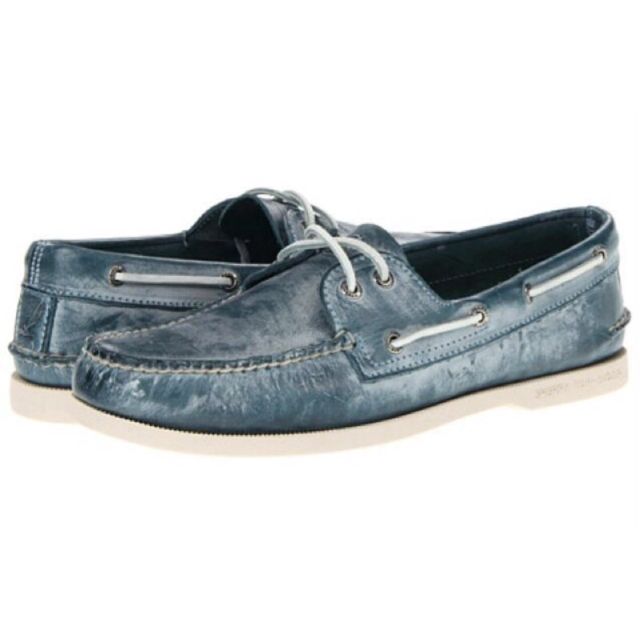 Washing boat shoes 2025