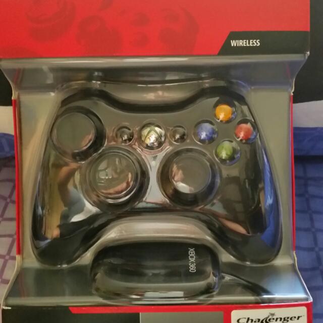 X-BOX Wireless Controller (Category: Cables & Adaptors) located in Singapore. Submitted by wanghu_abc (Listing ID 5807656, Image 1). Description: .