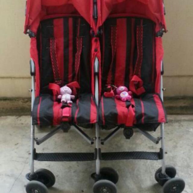 Maclaren twin triumph weight best sale