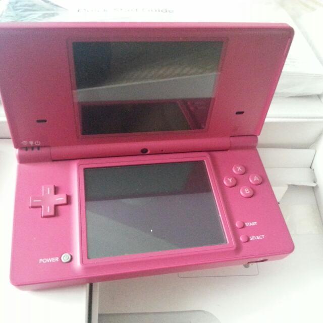 Nintendo Dsi With Wifi And Camera Women S Fashion On Carousell