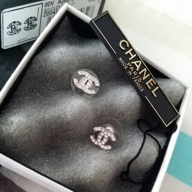 Mini Chanel Earrings  Voguette