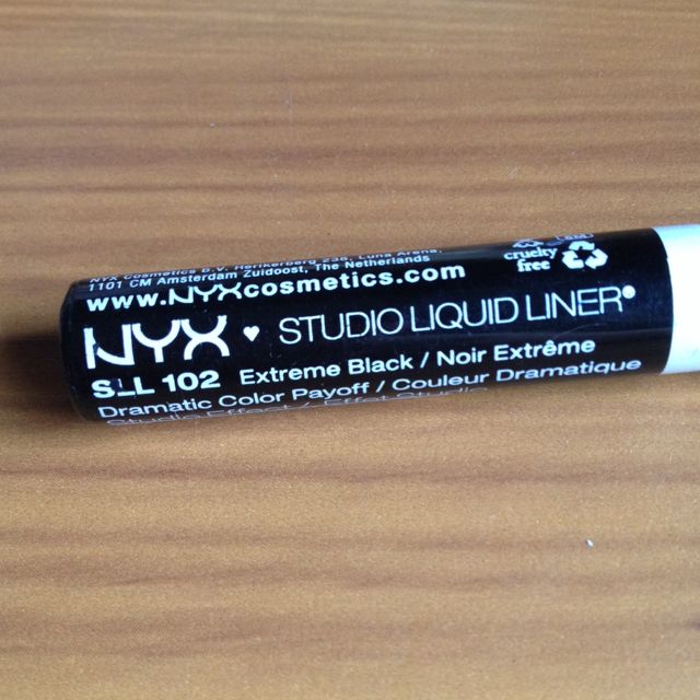 nyx studio liquid liner