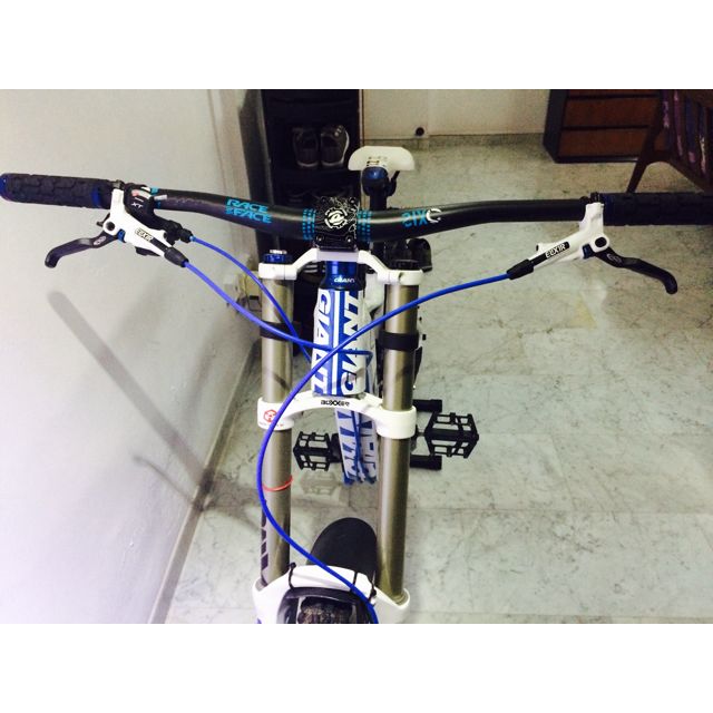 2011 giant discount glory 01