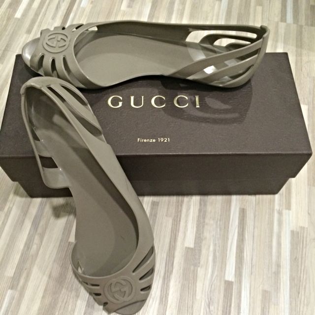 Authentic Gucci Jelly Shoes, Luxury on 