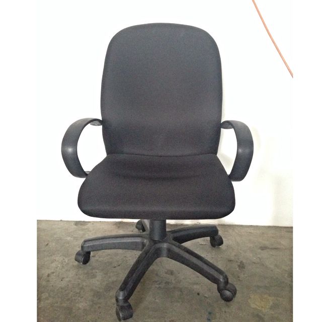 2nd Hand Black Office Chair With Arm Rest Back Rest Normal